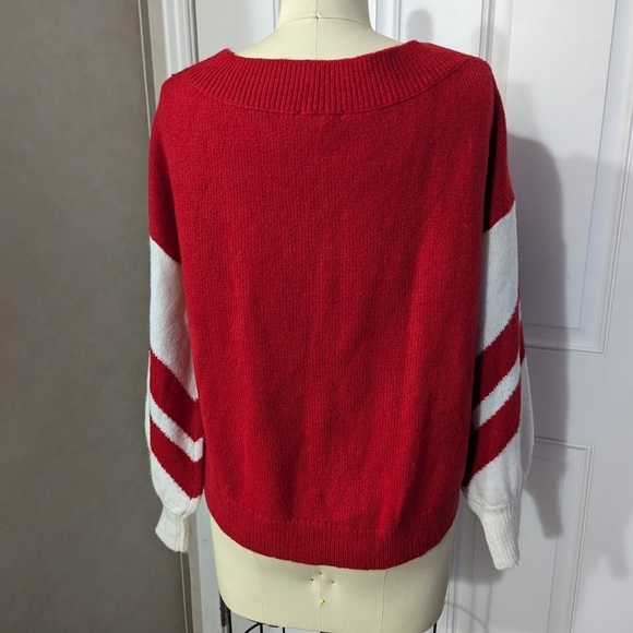 Express Sweater - Picture 6 of 12